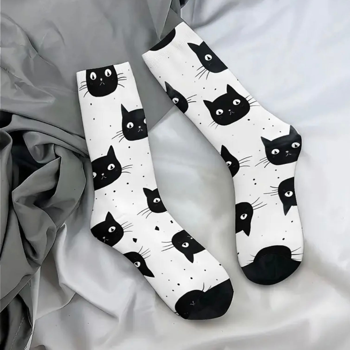 Cute cat face socks. Gift idea or sticking stuffer for any cat lover or crazy cat lady!