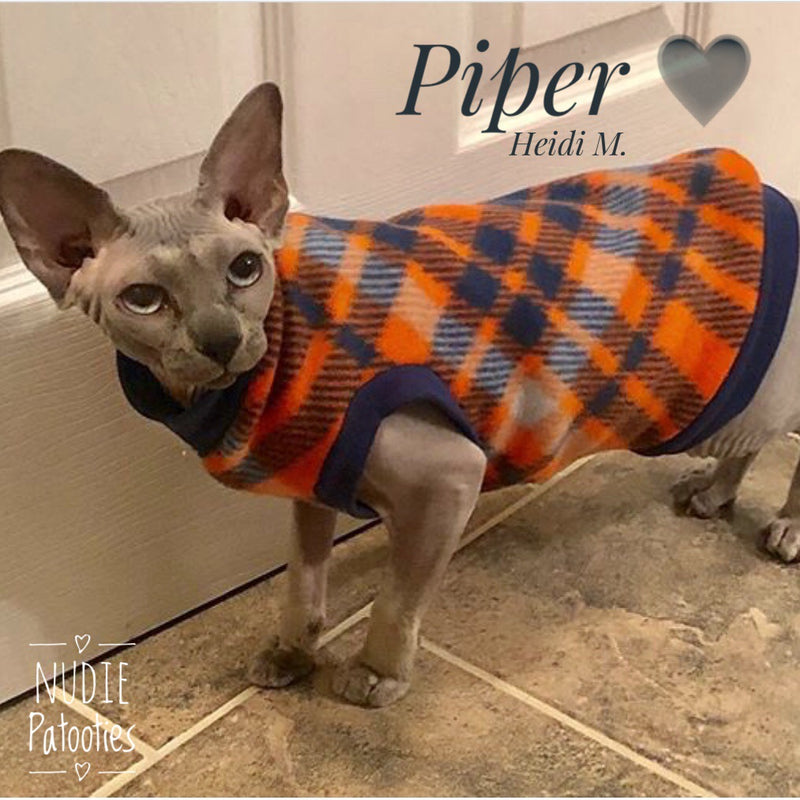 Nudie Patooties Fleece shirt for your sphynx cat, sphynx kitten, Donskoy, Bambino Cat, cornish rex, peterbald and devon rex cat. Sphynx cat clothes, shirts and sweaters.