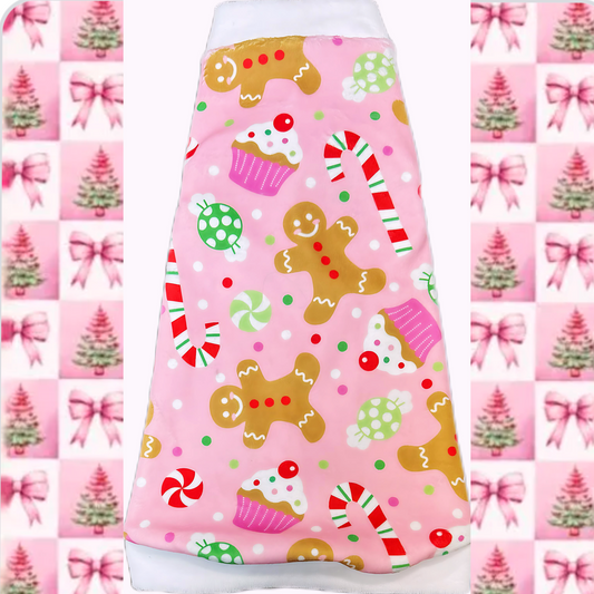 Christmas Fleece shirt for sphynx cat and kittens.  Best sphynx cat clohes. Pink gingerbread, cupcakes, candy canes.