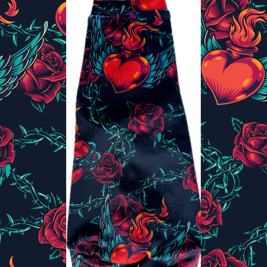 Addicted to Love sphynx cat and kitten valentine's shirt.  Best sphynx cat clothes, sweaters and shirts. Hairless cat clothes. 