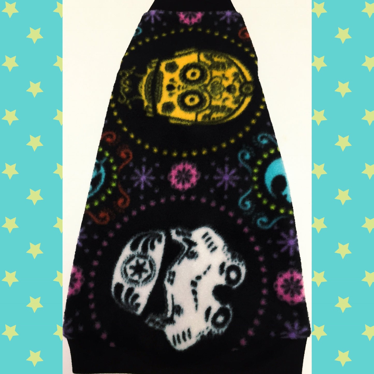 Sugar Wars Fleece - Nudie Patooties. Nudie Patooties Fleece shirt for your sphynx cat, sphynx kitten, Donskoy, Bambino Cat, cornish rex, peterbald and devon rex cat.  Sphynx cat clothes, shirts and sweaters.  Star Wars